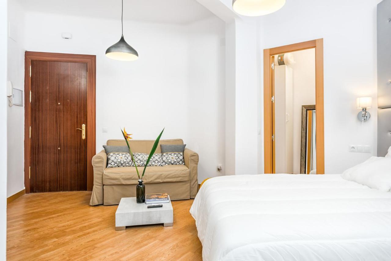 Apartamentos Bolsa Larios Málaga Buitenkant foto