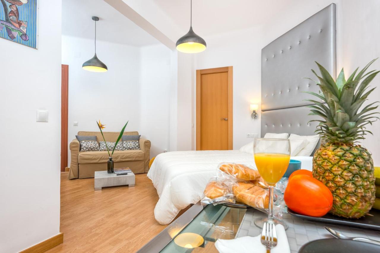 Apartamentos Bolsa Larios Málaga Buitenkant foto